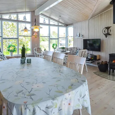 4 Bedroom Lovely Home In Thisted Nyaraló Thisted